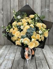 Букет цветов из:  Розы и Лизиантусы в Киевском