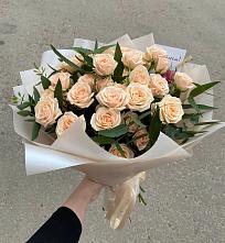 Букет Кремовые розы Латте в Киевском