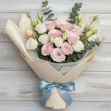 Букет цветов из:  Лизиантусы #REPLACE_PRED# Киевском