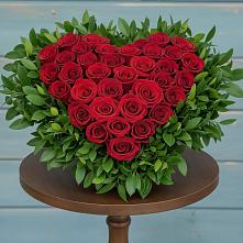 Цветочная композиция из Розы в виде сердца #REPLACE_PRED# Киевском