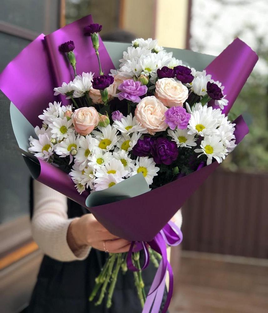 Букет цветов из: Хризантемы, Гвоздики и Розы в Киевском