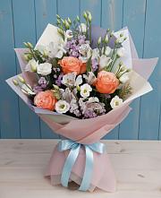 Букет цветов из:  Лизиантусы, Розы, Альстромерии и Гипсофила #REPLACE_PRED# Киевском