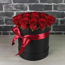 Цветочная композиция из Розы в шляпной коробке в Киевском