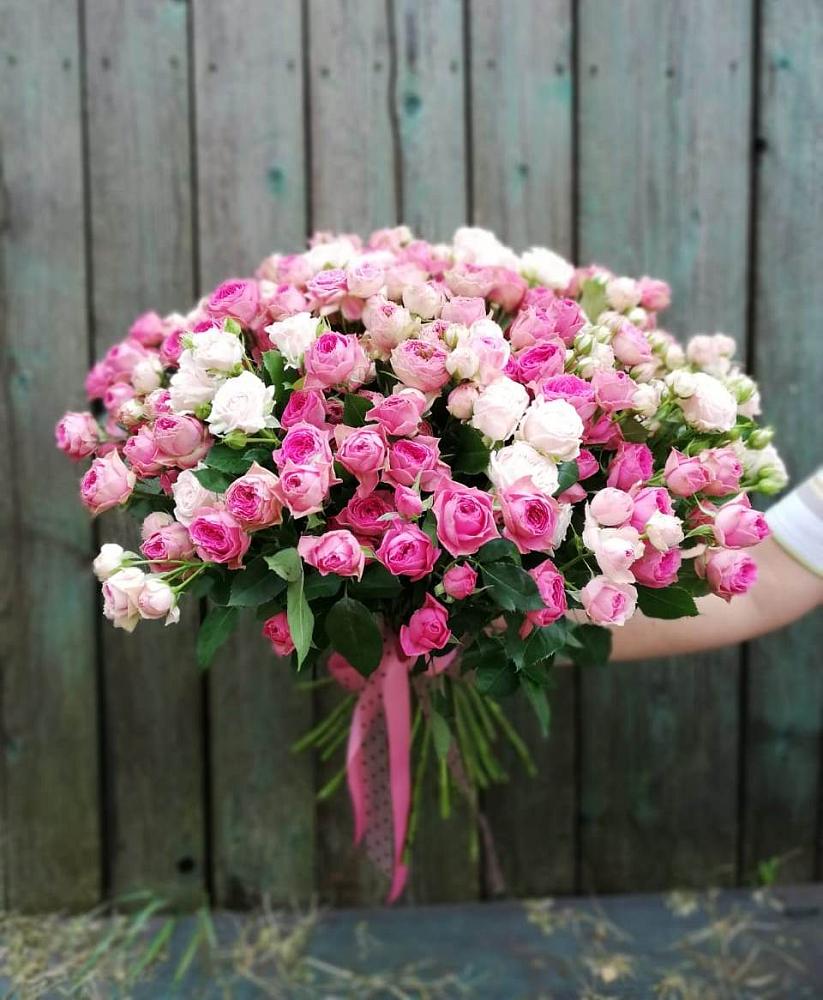 Букет Розовые кустовые розы Натали и Лав Лидия в Киевском