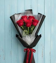 Букет цветов из:  Розы в Киевском
