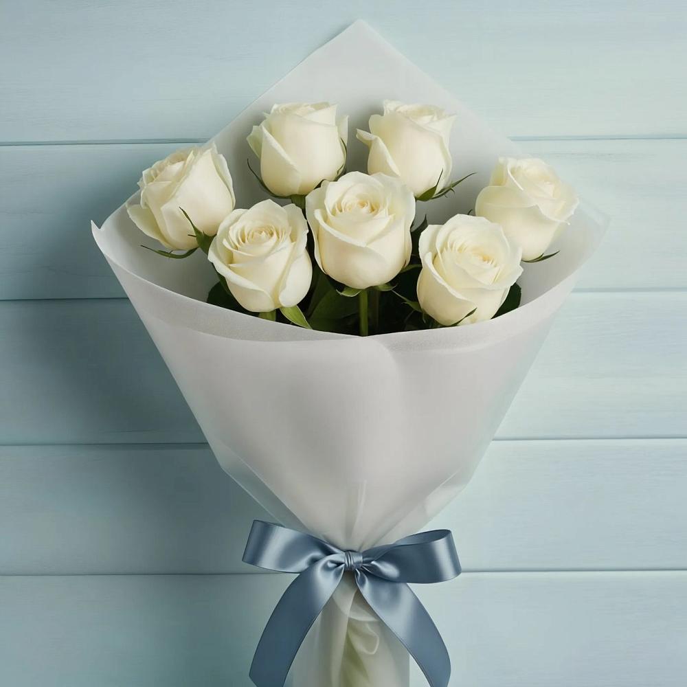 Букет 7 Белых роз Эдлесс Лав в Киевском